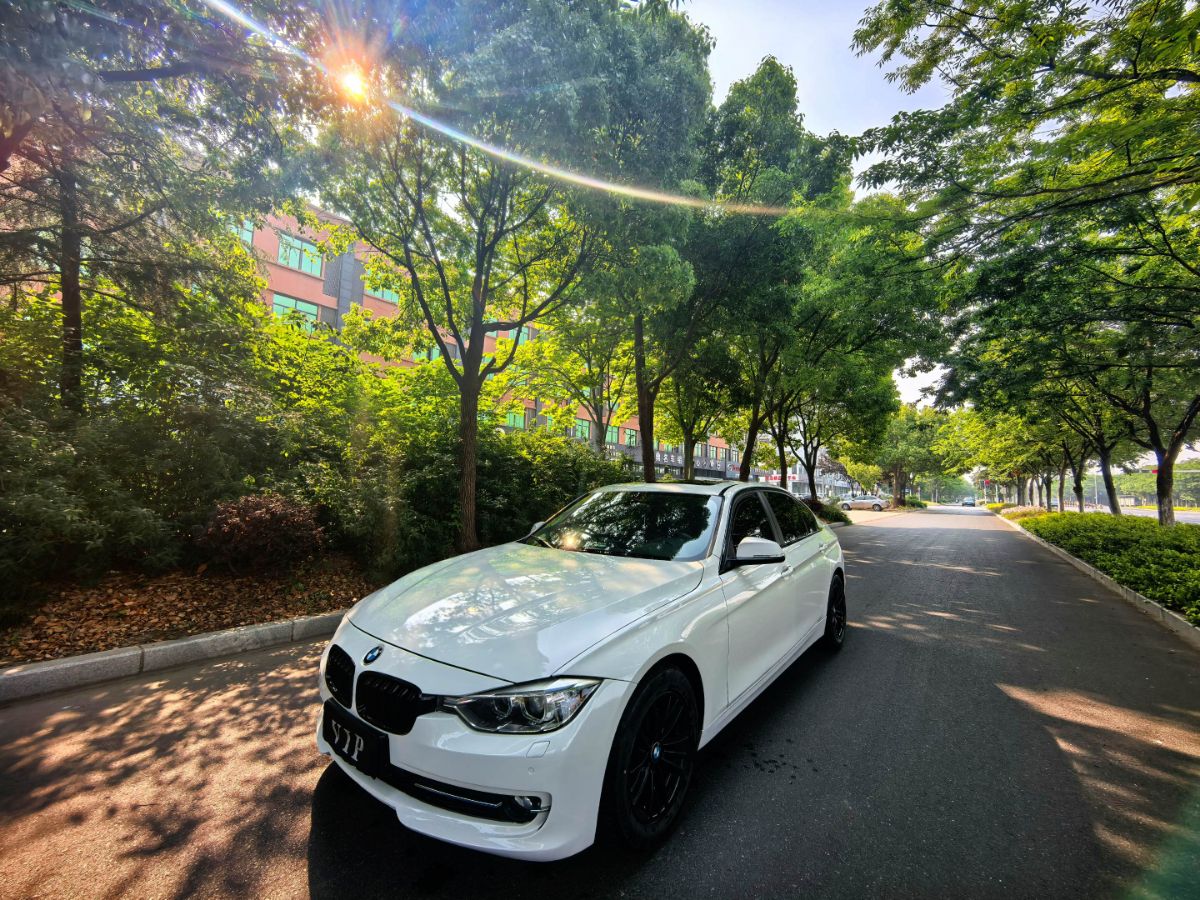 BMW 3 Series 2015 car image 