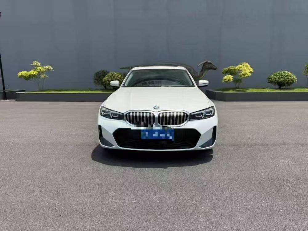 BMW 3 Series 2024 car image #4
