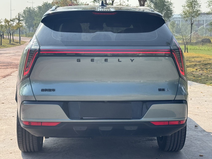 GEELY Boyue L 2025 #5 GEELY Boyue L 2025 car image #5