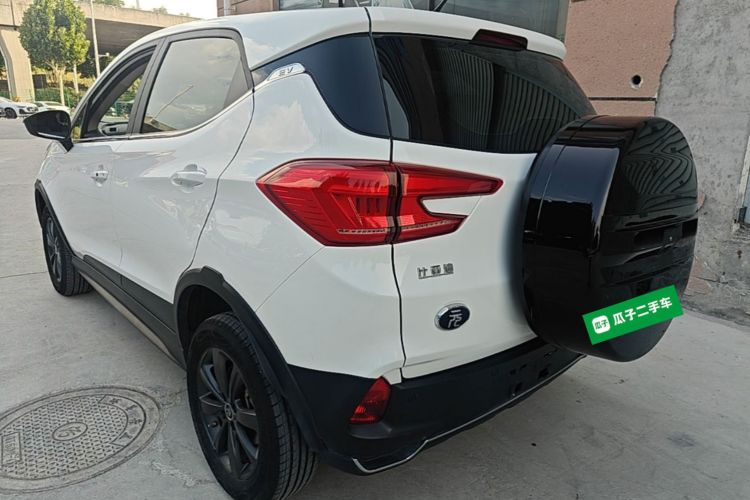 BYD Yuan New Energy 2020 #5 BYD Yuan New Energy 2020 изображение автомобиля #5