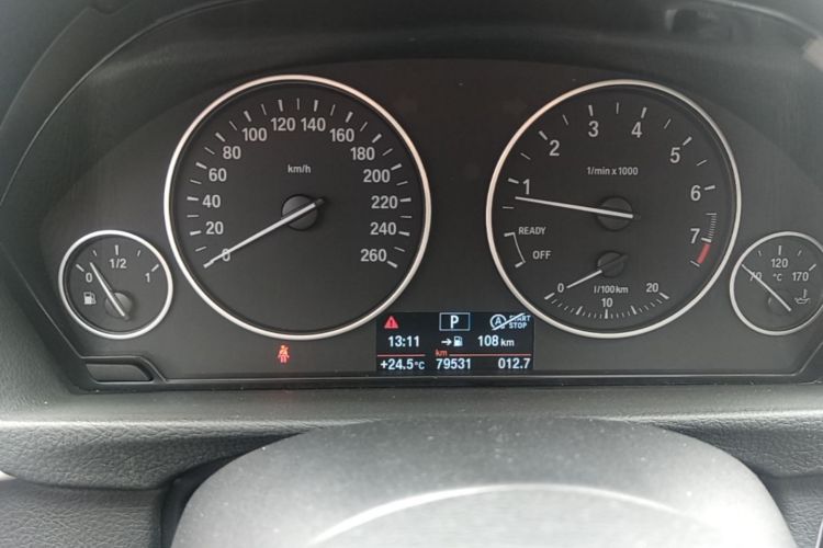 BMW 3 Series 2014 car image #12