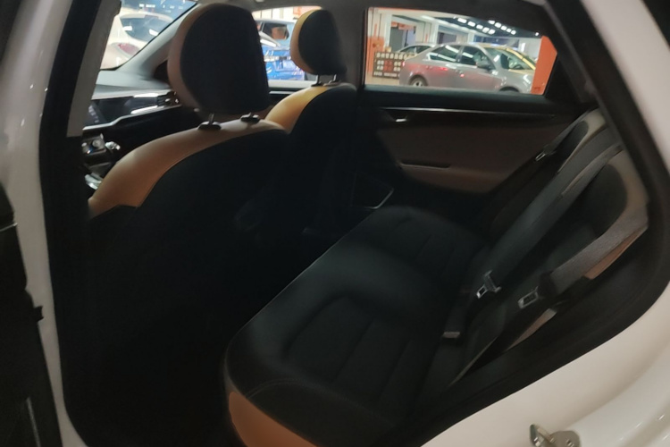 GEELY Emgrand GL 2020 #17 GEELY Emgrand GL 2020 изображение автомобиля #17