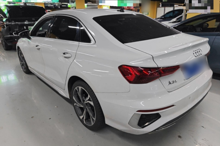 Audi A3 2023 immagine di auto #5