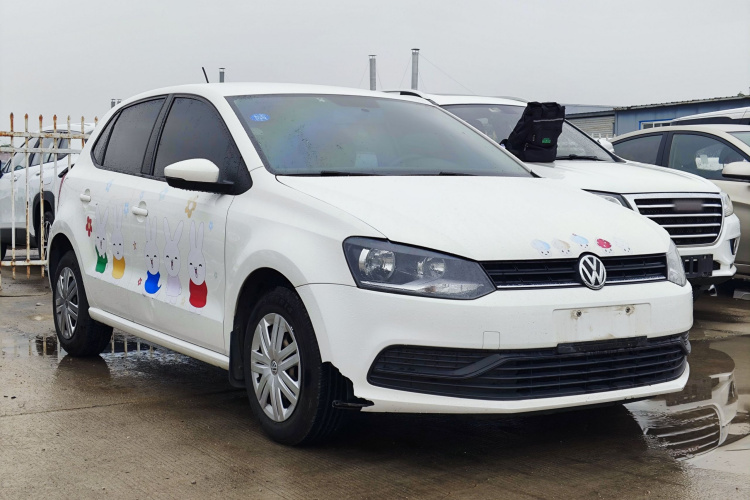 Volkswagen Polo 2019 car image #4