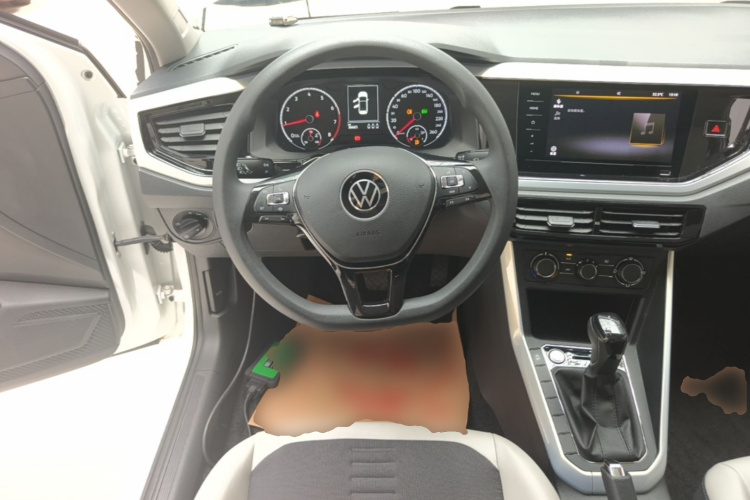 Volkswagen Polo 2021 car image #11
