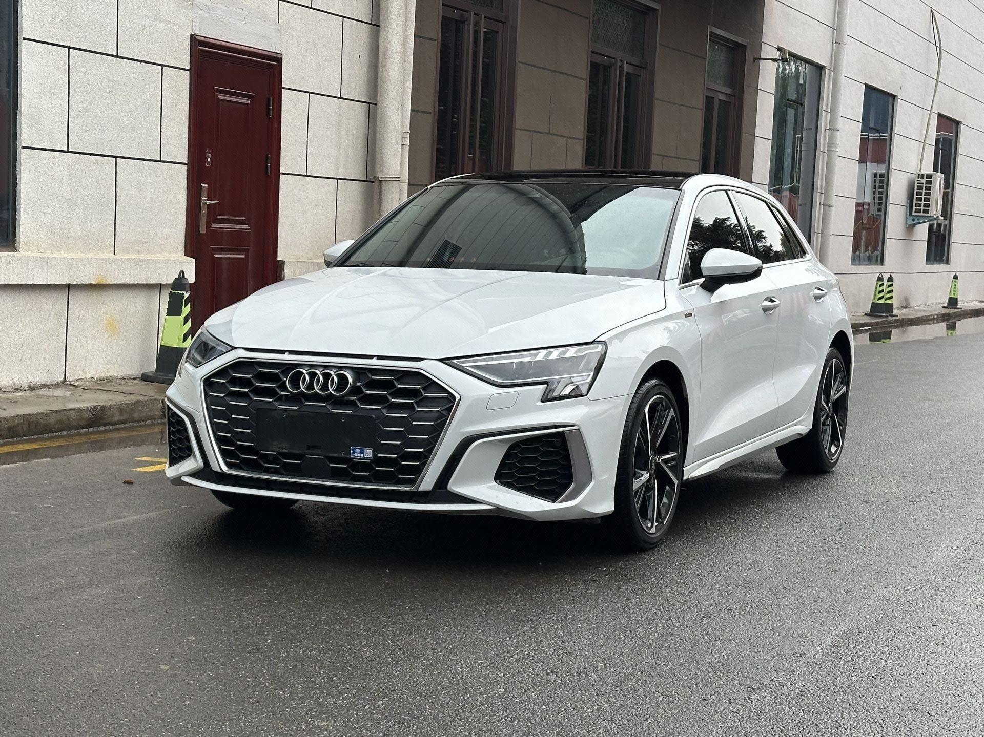 2022 2022 car image