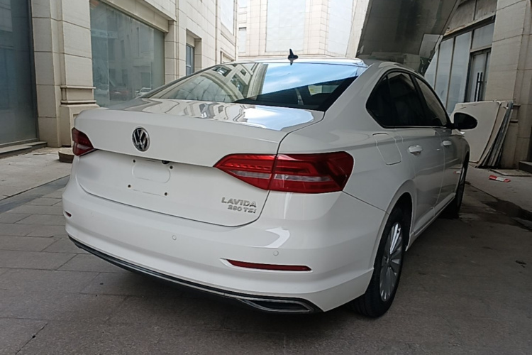 Volkswagen Lavida 2019 #7 Volkswagen Lavida 2019 car image #7