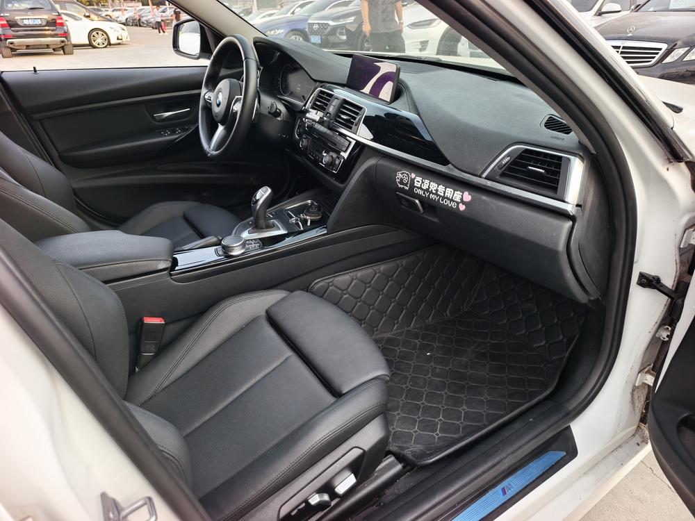 BMW 3 Series 2018 #10 BMW 3 Series 2018 car image #10