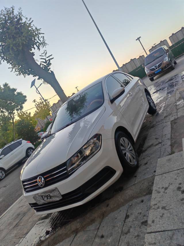 Volkswagen Santana 2021 car image 