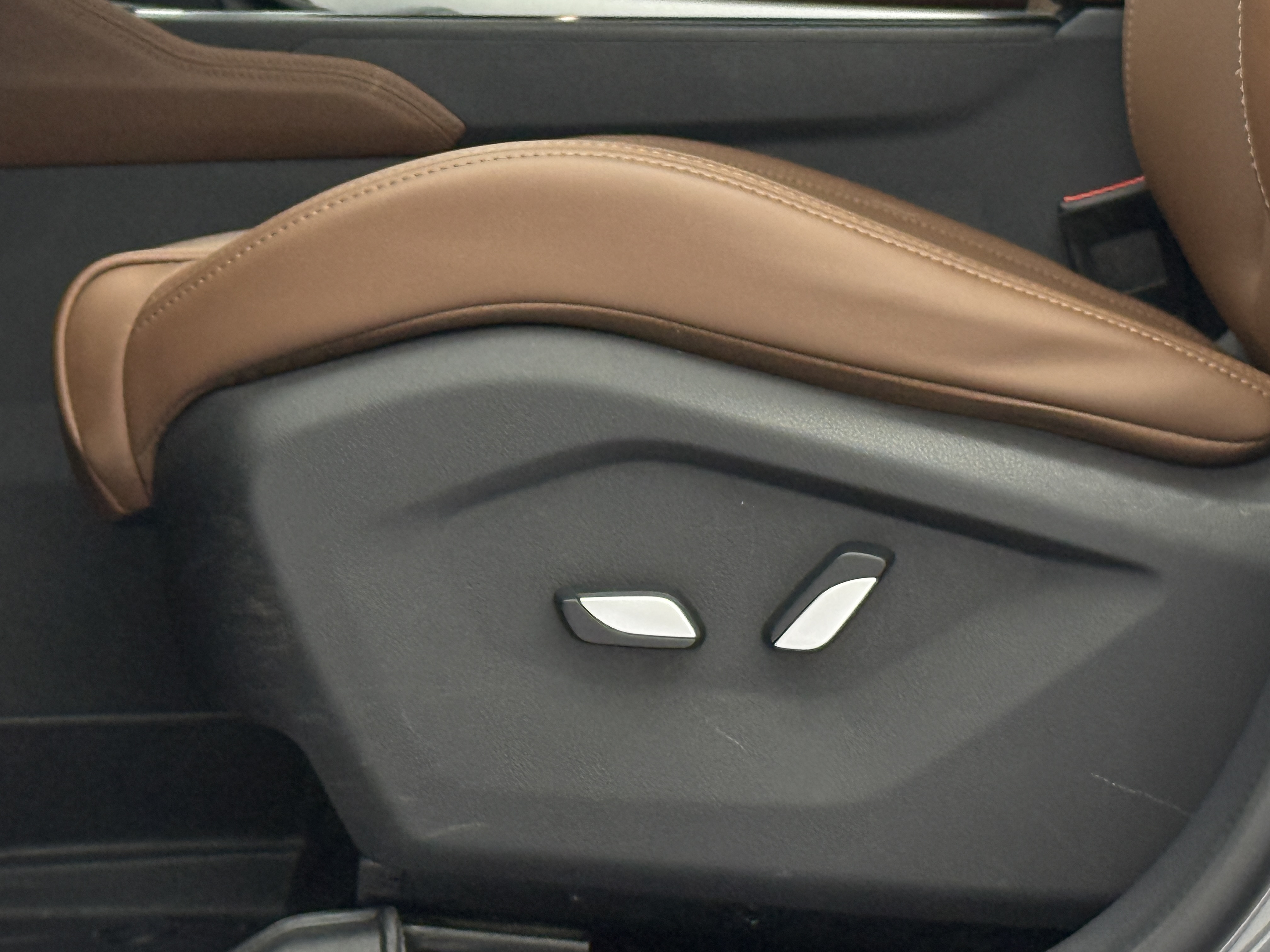 GEELY Vision X6 2023 car image #10