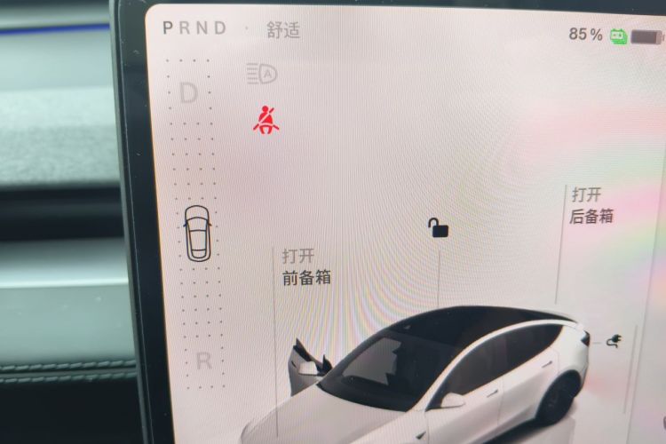 Tesla Model Y 2025 #14 Tesla Model Y 2025 car image #14