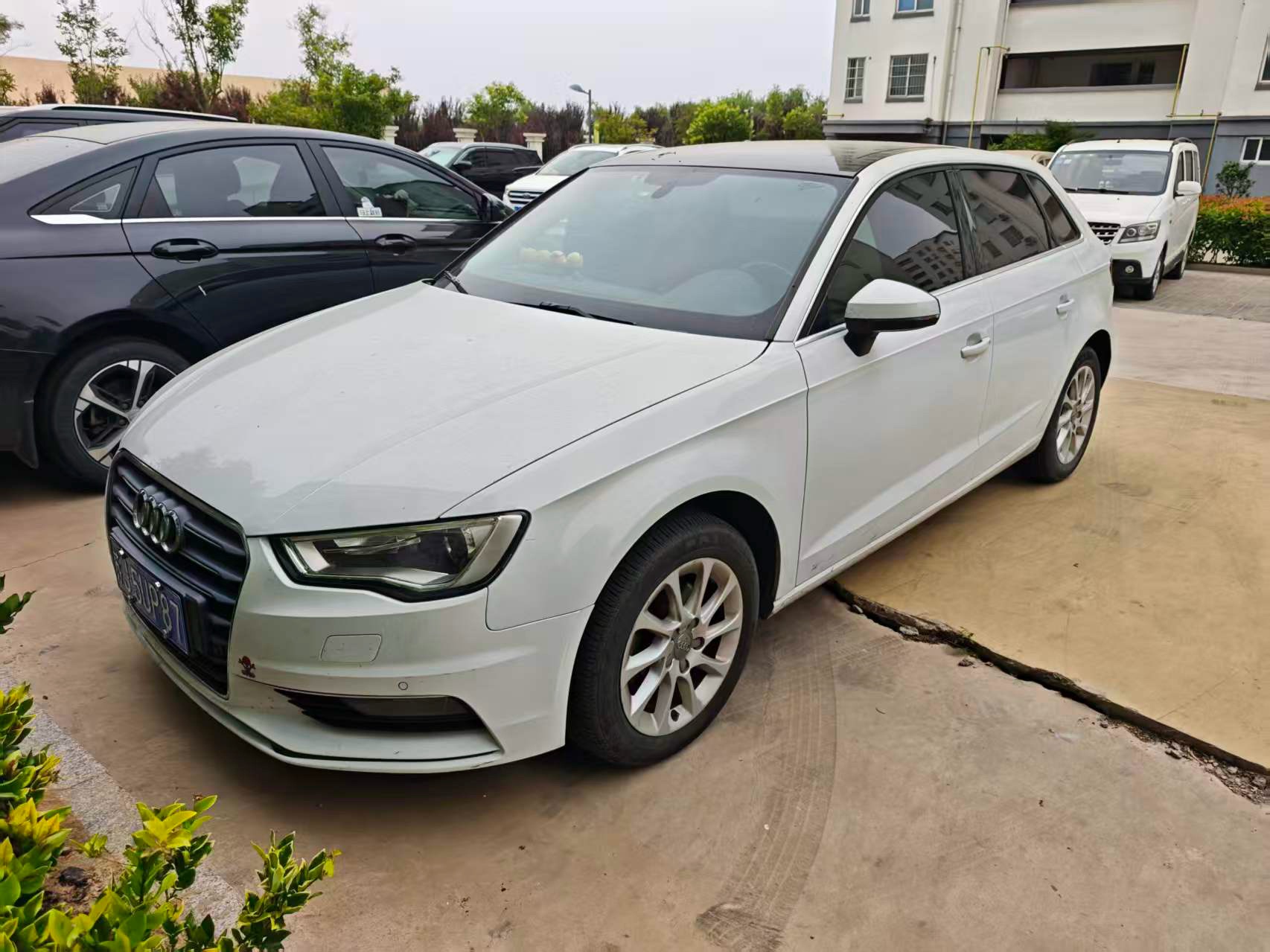 2016 2016 car image