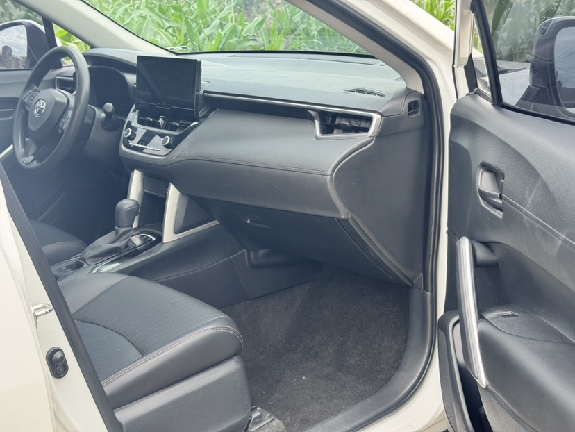 Toyota Corolla Cross 2023 immagine di auto #8