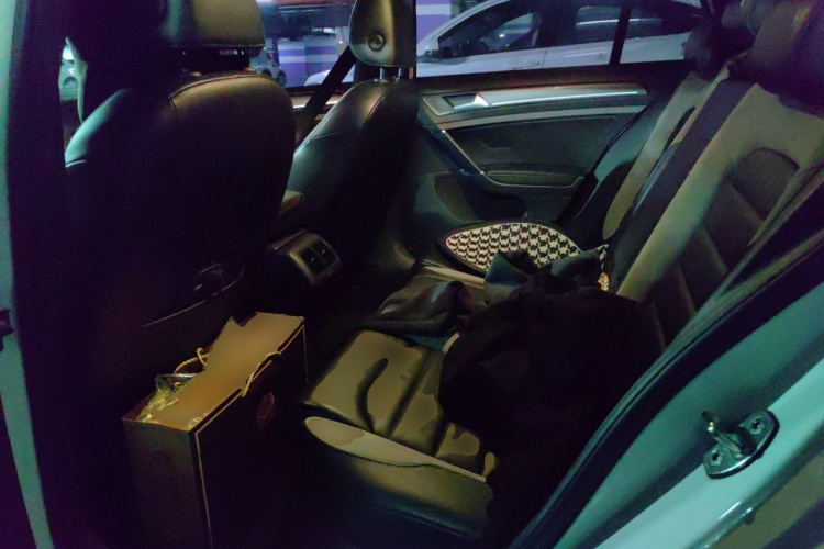 Volkswagen Golf 2016 car image #10