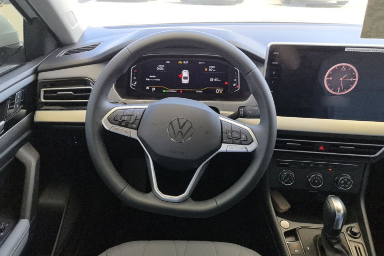 Volkswagen Lavida 2025 car image #11