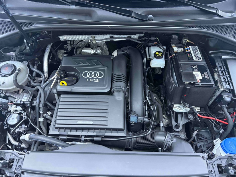 Audi Q3 2022 car image #15