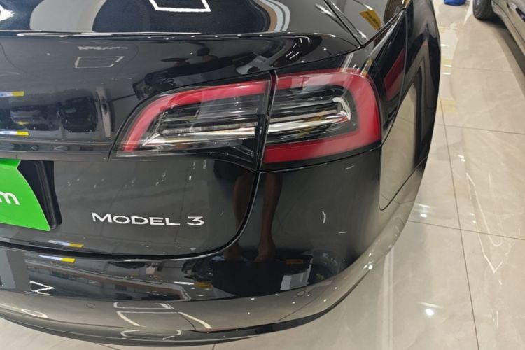 Tesla Model 3 2022 car image #8