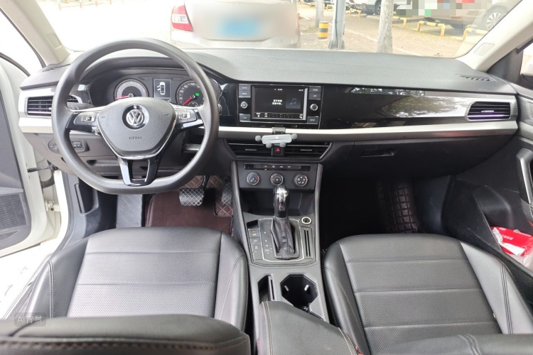 Volkswagen Lavida 2019 car image #11