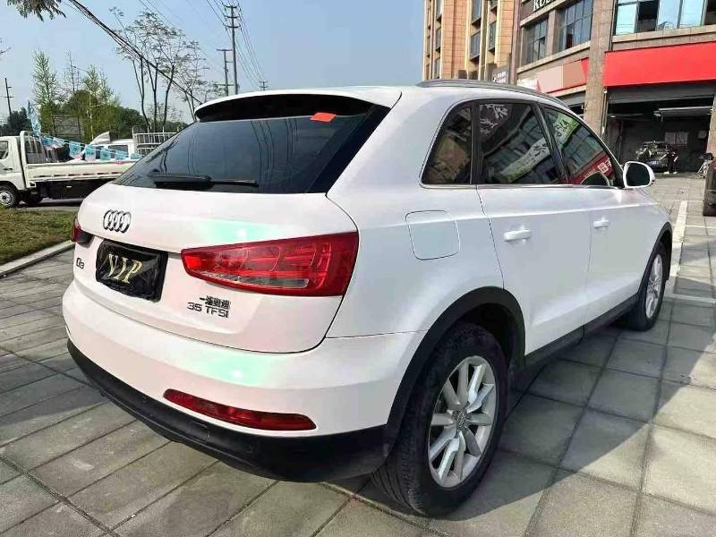 Audi Q3 2015 immagine di auto #4
