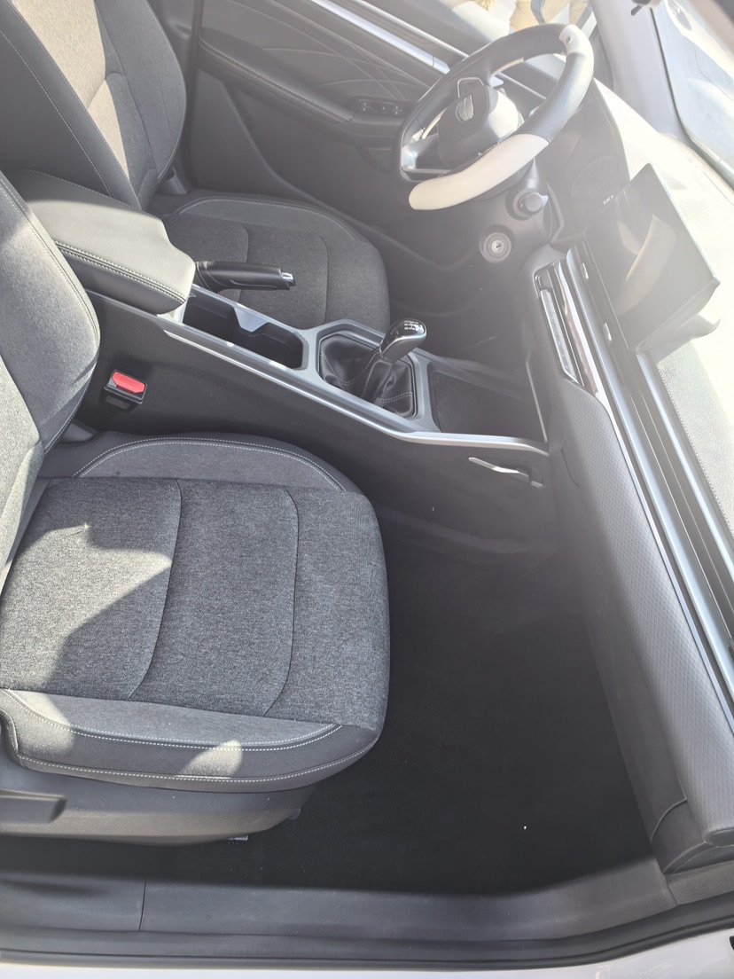 GEELY Emgrand 2025 immagine di auto #5