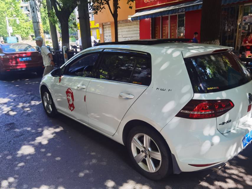 Volkswagen Golf 2017 car image #4