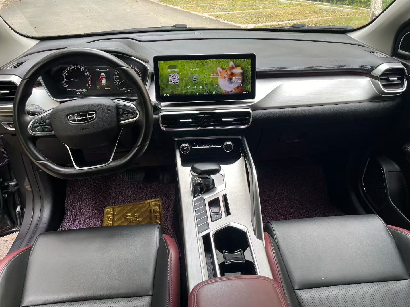 GEELY Coolray 2022 car image #2