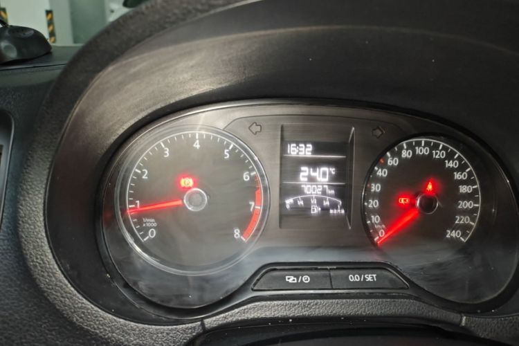 Volkswagen Polo 2017 #12 Volkswagen Polo 2017 car image #12