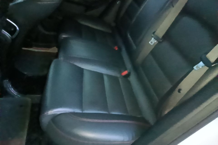 GEELY Binray 2019 imagem de carro #17