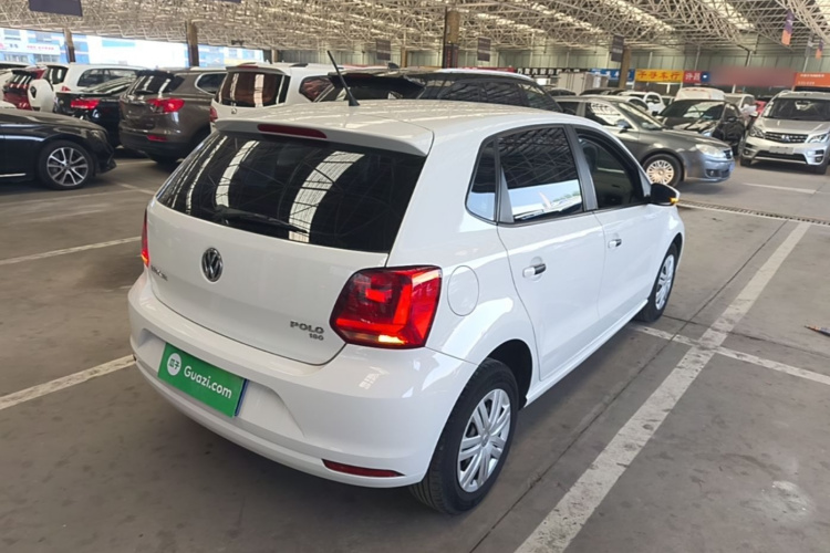 Volkswagen Polo 2019 car image #7