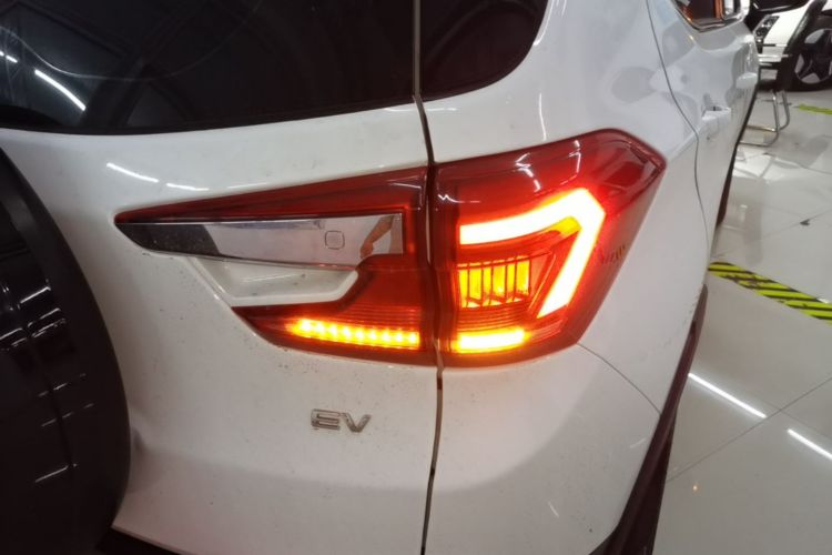 BYD Yuan New Energy 2019 #8 BYD Yuan New Energy 2019 car image #8