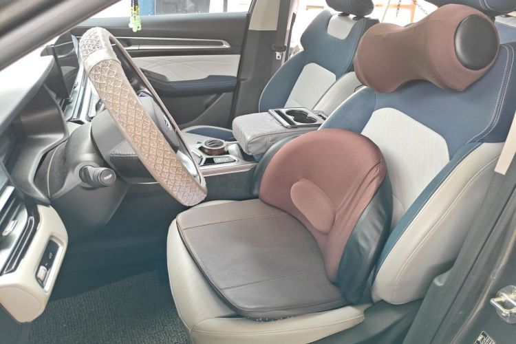 GEELY Emgrand 2022 #19 GEELY Emgrand 2022 car image #19