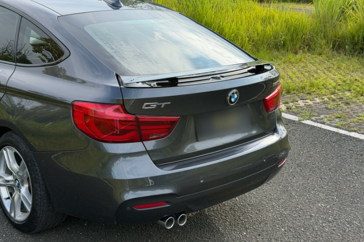 BMW 3 Series GT 2017 imagem de carro #7