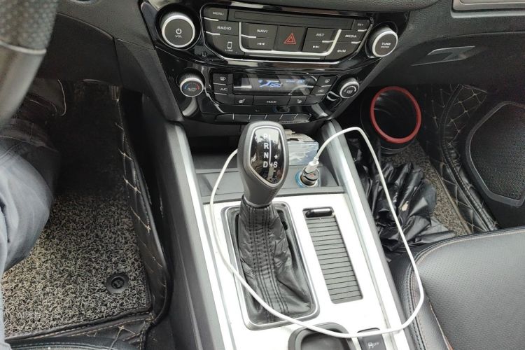 GEELY Vision X6 2016 car image #16