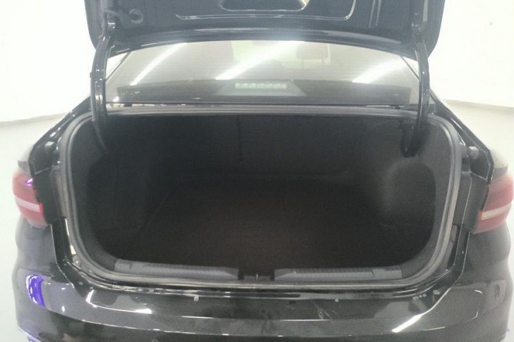Volkswagen Lavida 2023 car image #17