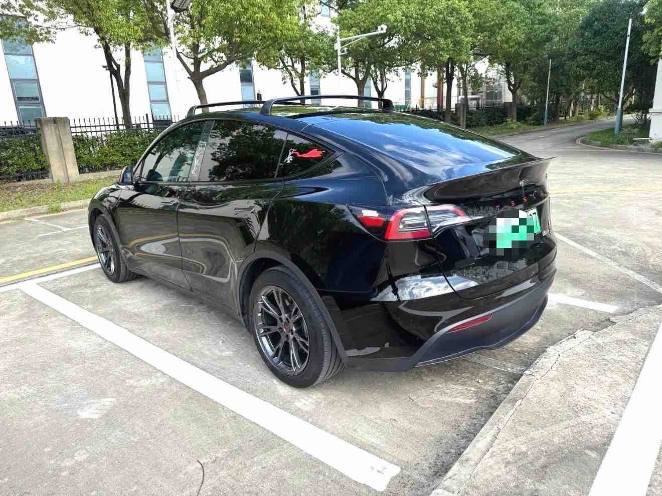 Tesla Model Y 2024 car image #5