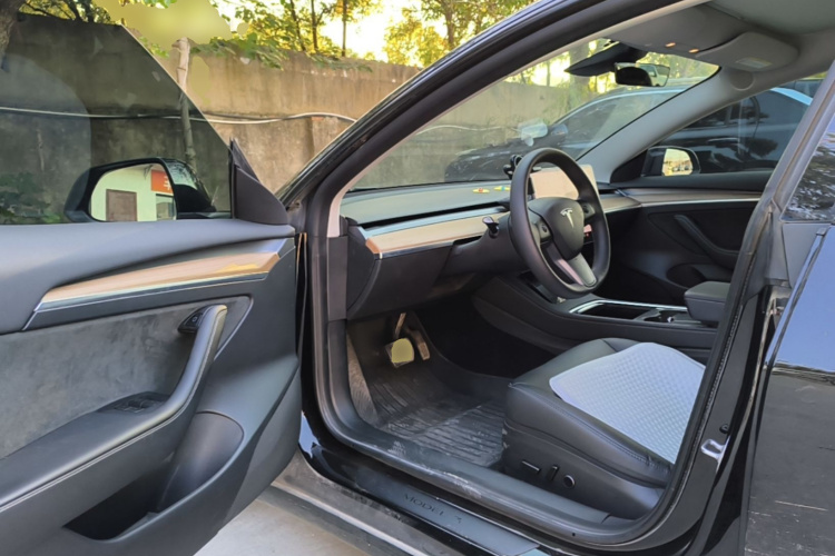 Tesla Model 3 2023 #12 Tesla Model 3 2023 car image #12