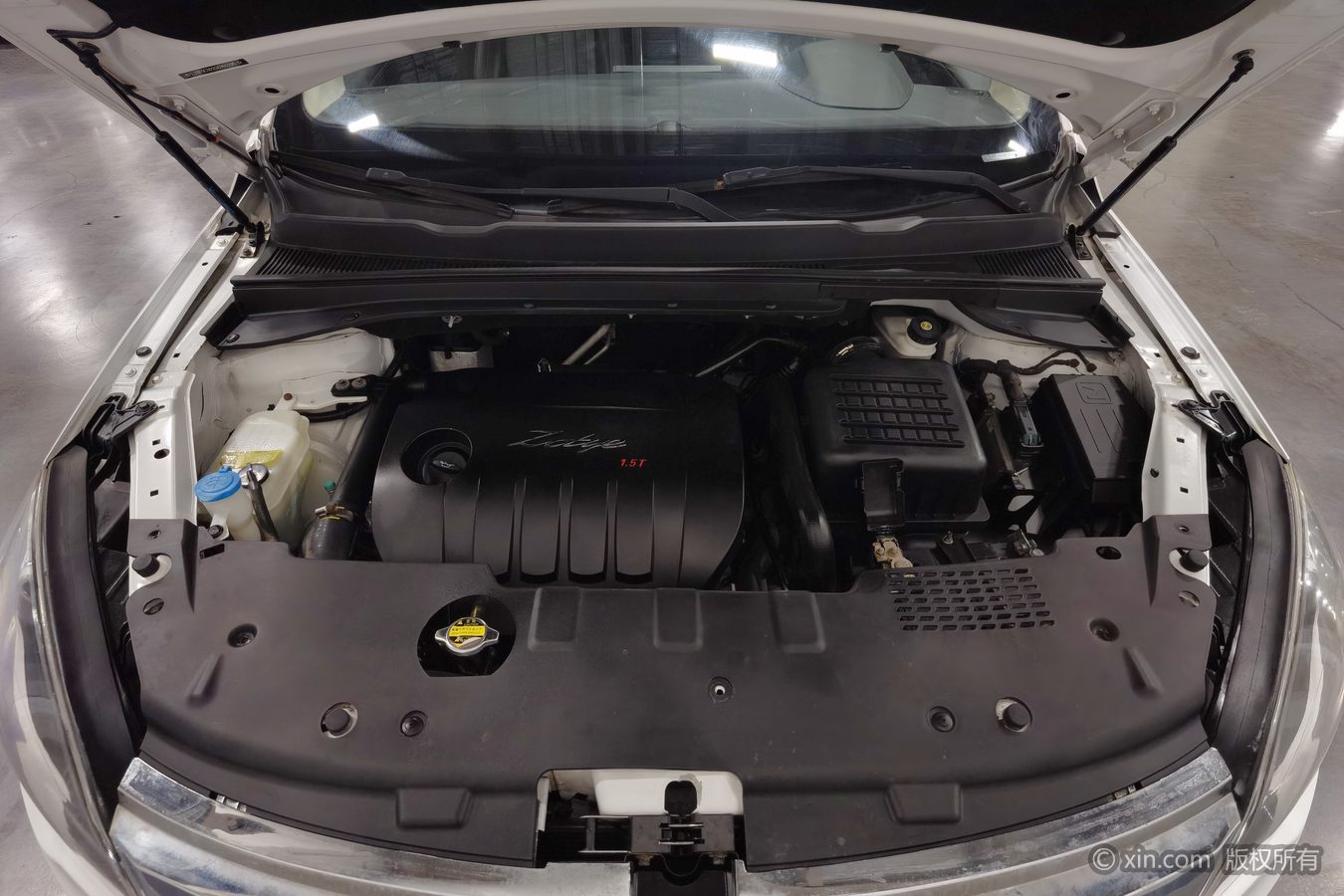 Zotye 2016 car image #18