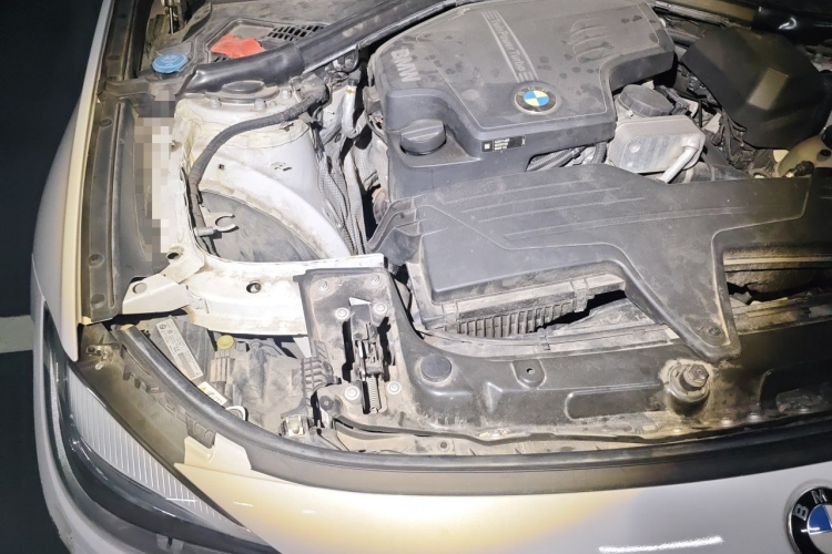 BMW 3 Series GT 2016 immagine di auto #26