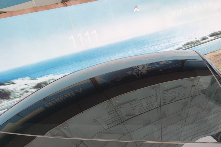 Tesla Model 3 2023 car image #25