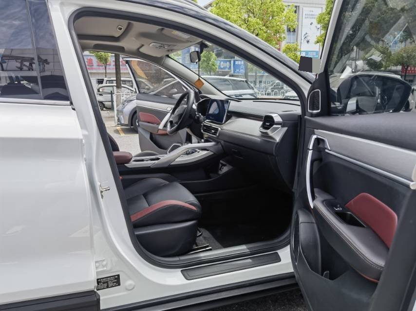 GEELY Coolray 2022 car image #10