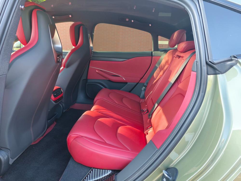 2025 #23 2025 immagine di auto #23