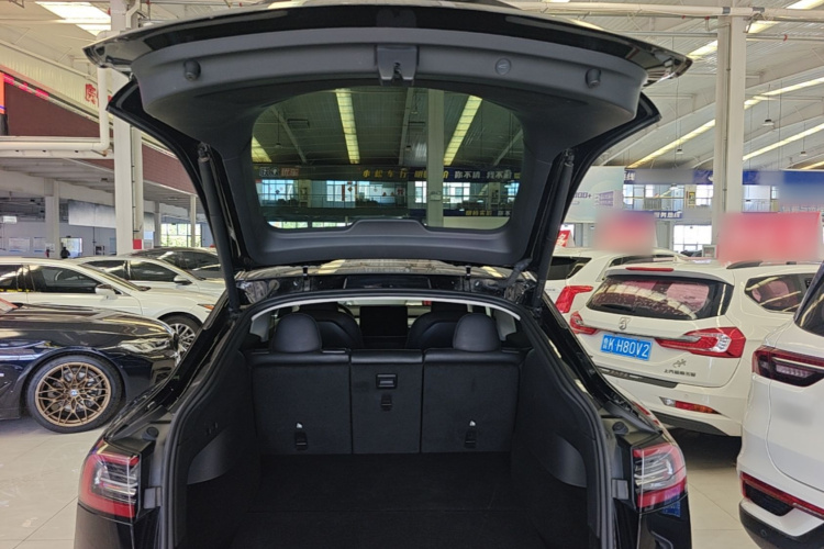 Tesla Model Y 2023 #19 Tesla Model Y 2023 immagine di auto #19