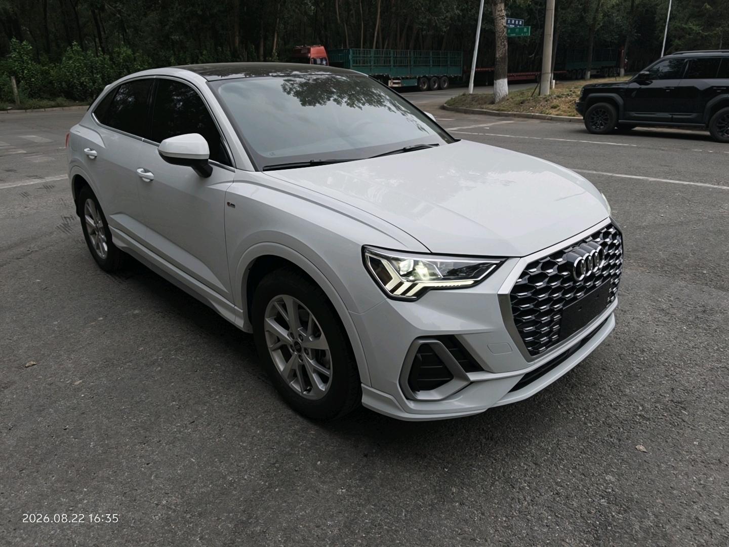 Audi Q3 Sportback 2022 #3 Audi Q3 Sportback 2022 car image #3
