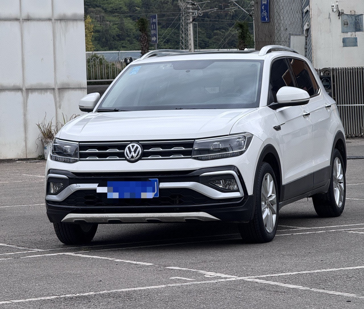 Volkswagen T-Cross 2021 car image 