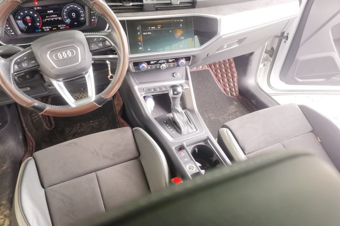 Audi Q3 2019 #10 Audi Q3 2019 car image #10