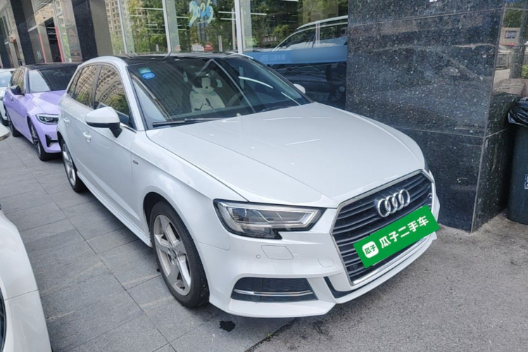 Audi A3 2019 car image #4