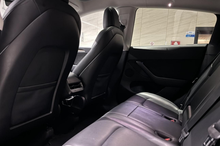 Tesla Model Y 2021 #14 Tesla Model Y 2021 immagine di auto #14