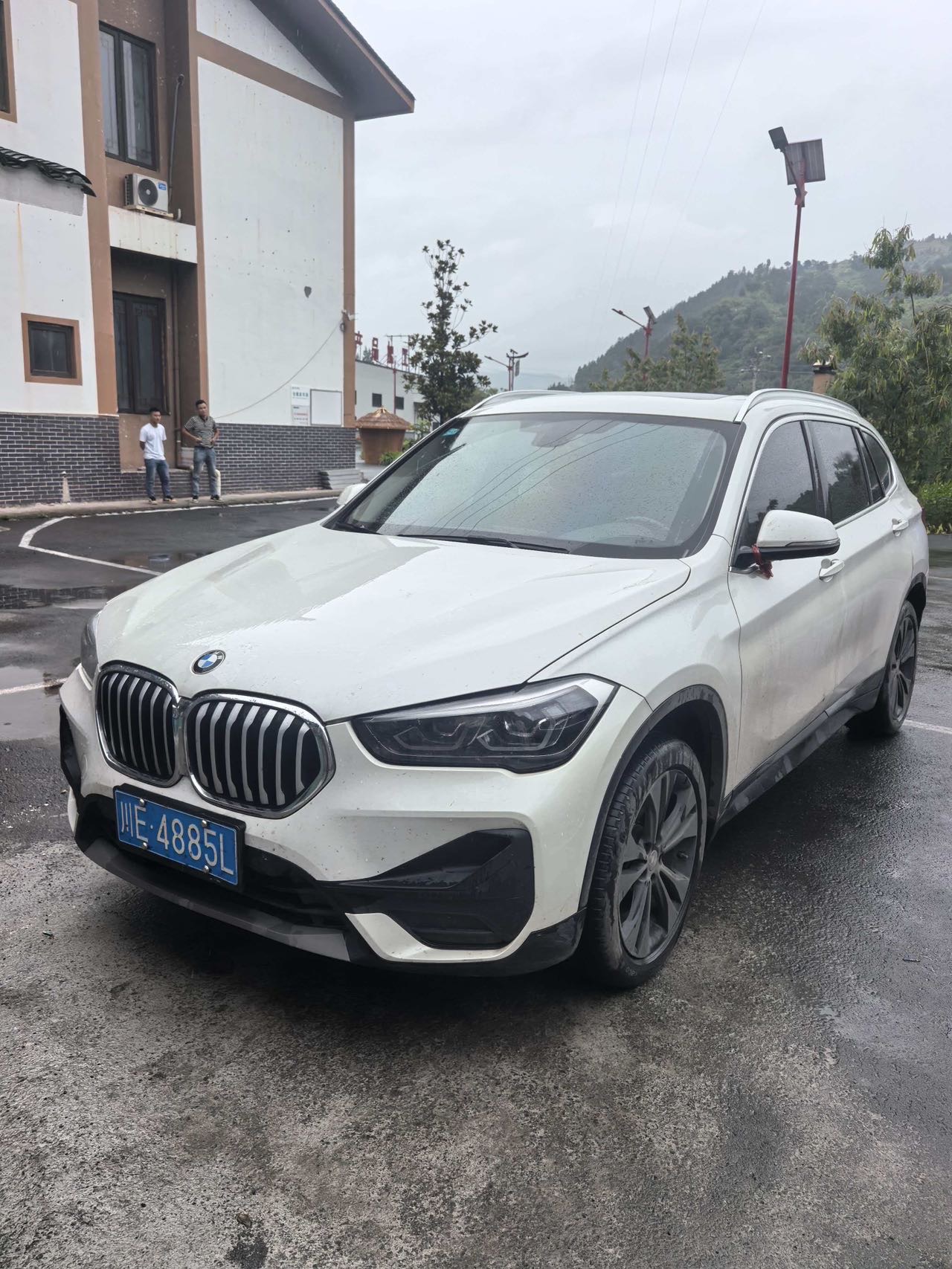 BMW X1 2020 car image 