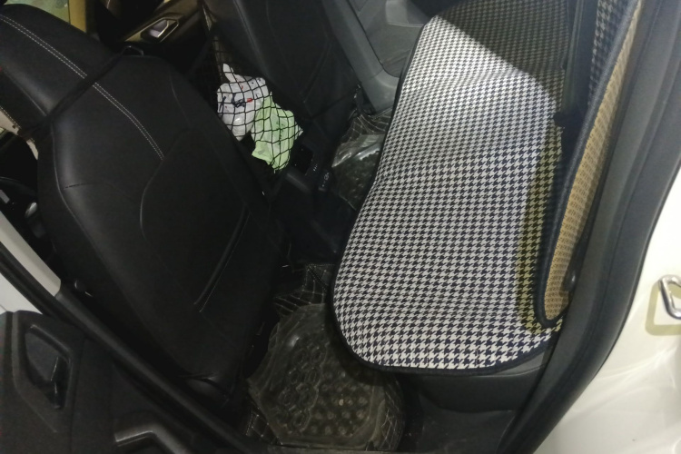 Volkswagen T-Cross 2021 car image #10