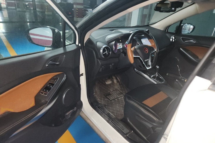 BYD Yuan 2016 #9 BYD Yuan 2016 car image #9